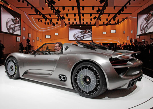 918 spyder, porsche, plug in hybrid, hybrid car, ev, electric vehicle, electric car, hybrid car, geneva auto show,