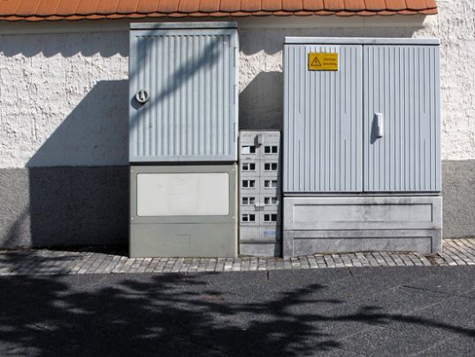 evol, urban spaces, urban sprawl, urban architecture, modern architecture, street art, urban installations, architectural installations, city life