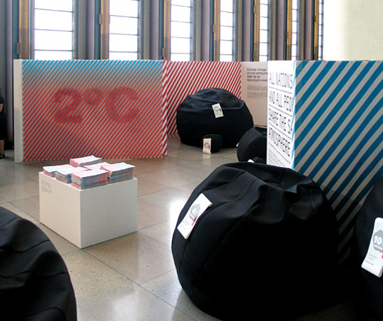 Nine Planets Wanted! UN Climate Change Exhibition