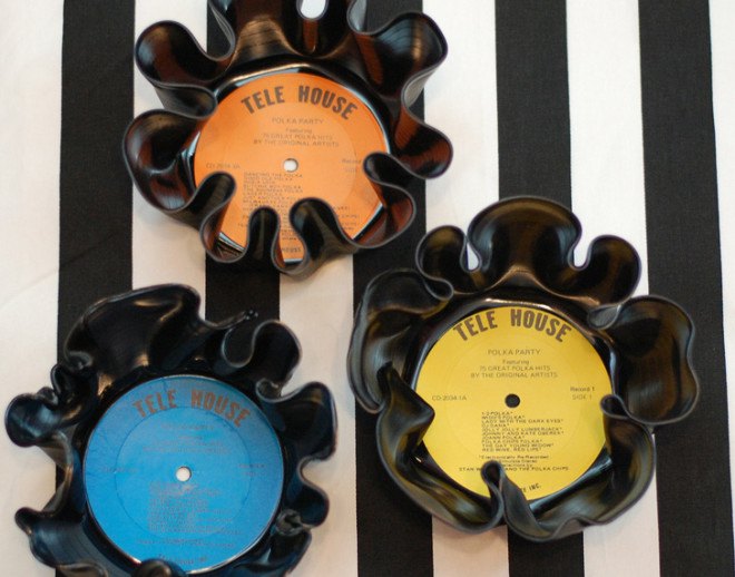 LP bowl, record bowl, bowl record, LP record bowl, DIY bowl, DIY record bowl, DIY LP bowl, bowl made of a record, record, records, LP, LPs, bake records, old records, old record bowls