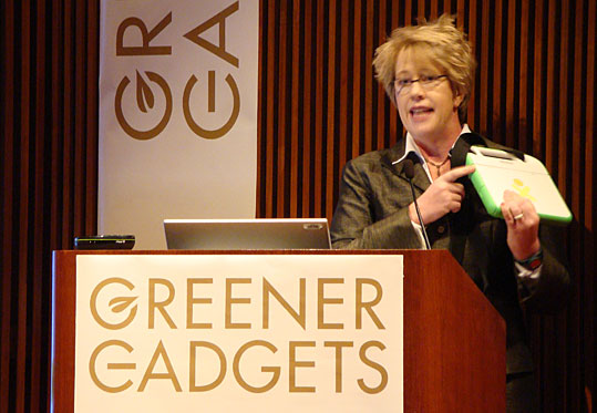 inhabitat video, inhabitat interview, Photo Artist, video artist, Chris Jordan, Greener Gadgets, green gadgets, first green gadgets, green technology, future of technology, eco technology