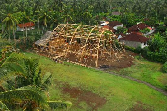 Aga Khan, Aga Khan Awards for Architecture, Aga Khan Awards, The Green School, Indonesia, Bamboo, Bambu, Bali, School, Sustainable school, eco school, renewable materials, green materials, eco architecture, green building, green design, eco design, sustainable building