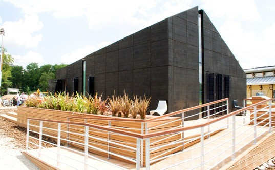 2010 Solar Decathalon Winners, clean energy home, European Decathlon winners, Net positive energy home, solar competition, solar powered home, University solar home, zero energy home