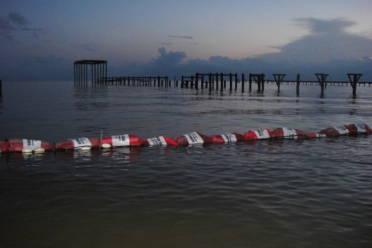 Hooters, Hooters Girls, hooters pantyhose, pantyhose, matter of trust, indigo oceanic, boom, booms, gulf oil spill, oil spill, BP, deepwater horizon, oil leak, natural disaster, water issues, pollution, water pollution, green design, eco design