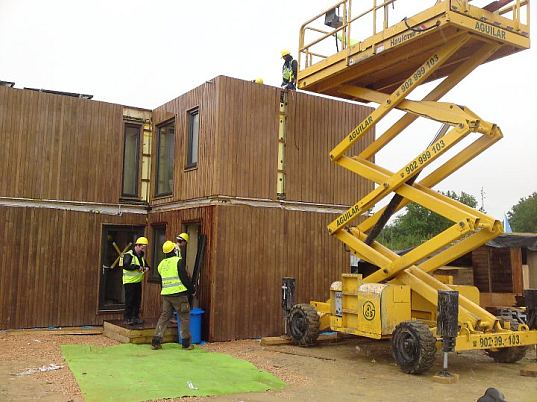 solar decathlon, solar decathlon europe, europe solar decathlon, 2010 solar decathlon, passive solar house, prefab construction, prefab housing, zero energy, solar power, photovoltaics, energy efficiency, organic garden, gardening, university of nottingham, UK, britain, H.O.U.S.E, passivhaus, green building, green design, eco design, sustainable building