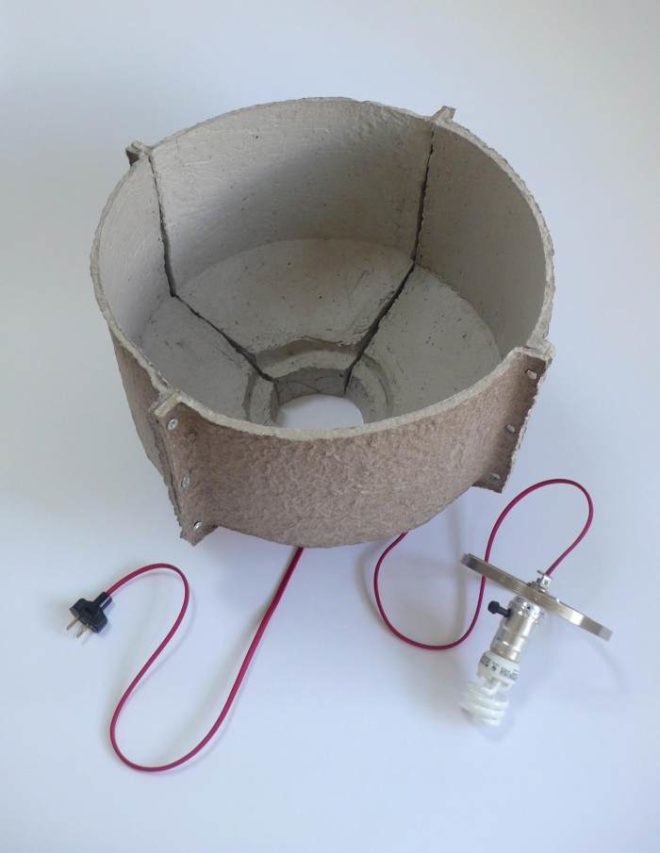 trash me lamp, victor vetterlein, eco lamps, recyclable lamps, egg carton lamps, green lighting, green lamps, desk lamps, hanging lamps