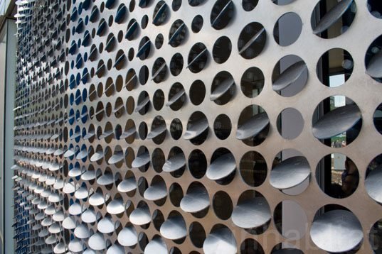 2010 Solar Decathalon Winners, clean energy home, European Decathlon winners, Net positive energy home, solar competition, solar powered home, University solar home, zero energy home