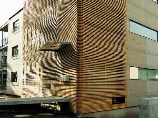 Minergie, 2010 passivhaus awards, passivhaus institute, halle 58, low enrgy apatment, green roof, pellet boiler, exterior shading, passivhaus apartment