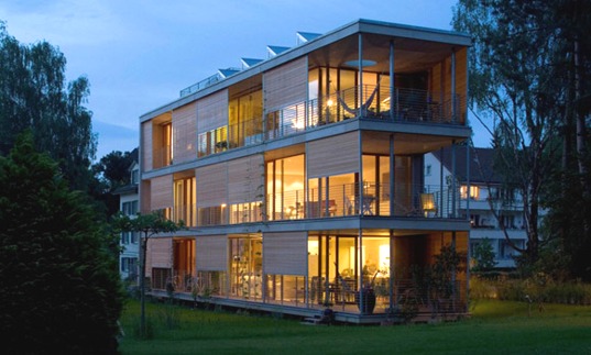 Minergie, 2010 passivhaus awards, passivhaus institute, halle 58, low enrgy apatment, green roof, pellet boiler, exterior shading, passivhaus apartment
