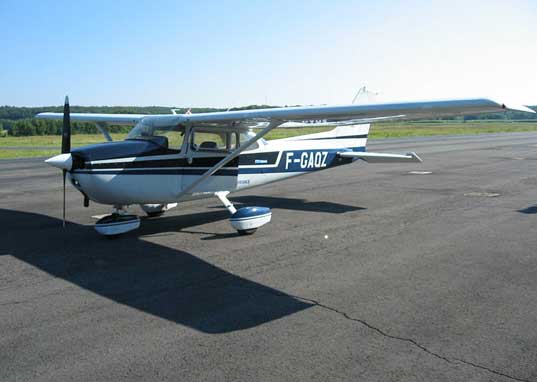 cessna electric airplane, electric aircraft, cessna 172, electric cessna 172, all electric airplane, all electric aircraft, electric plane enigine, electric air travel