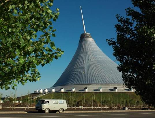 khan shatyr, kazahkstan, foster+partners, ETFE, entertainment center, world's largest tent