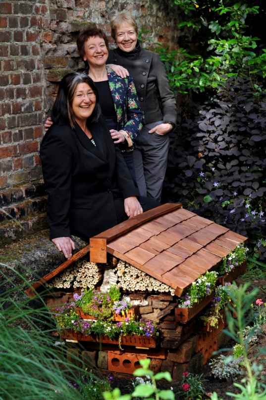 bee hotel, bug hotel, london, london parks, beyond the hive, design competition, sustainable materials