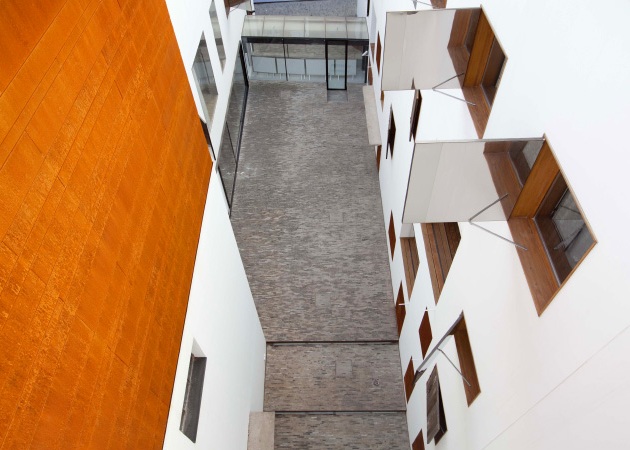 Shanghai accommodations, Restored Chinese hotel, Peng Loh hotel, industrial hotel, Industrial remodel, Neri&Hu Research and Design Office, Shanghai Hotel