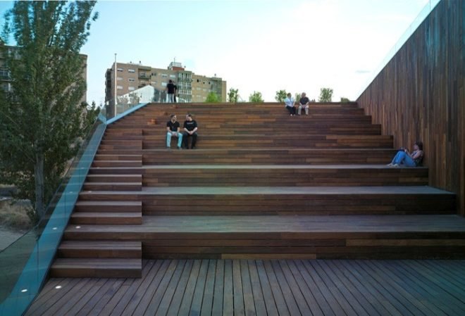 ipe cladding, Zaragoza green building, Magén Arquitectos, Expo Zaragoza 2008, green roof, public building, Spanish green building, sustainable building europe