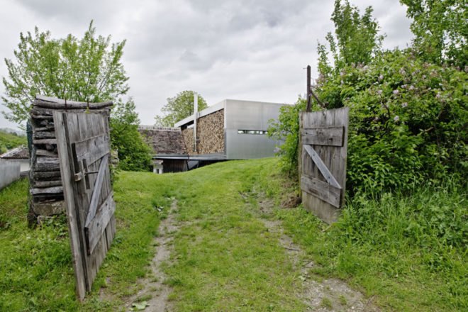 green renovation, renovation, propeller z architektur, barnhouse, recycled insulation, local materials