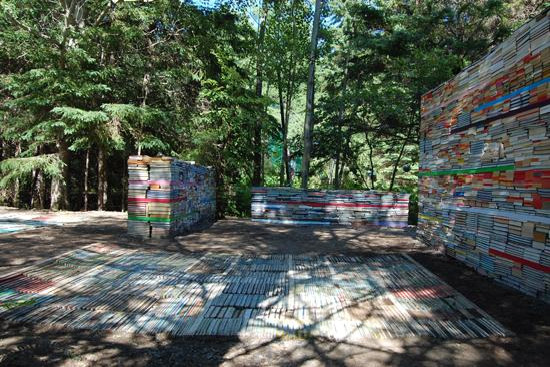 Jardin de la Connaissance, garden of knowledge, book architecture, reclaimed books, temporary garden, mushrooms
