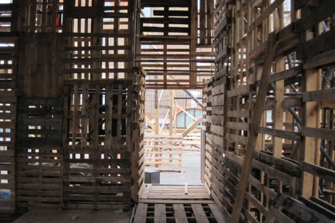jellyfish theatre, shipping pallets, pallet theater, recycled materials, london, sustainable architecture