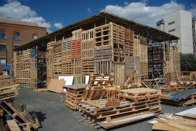 jellyfish theatre, shipping pallets, pallet theater, recycled materials, london, sustainable architecture