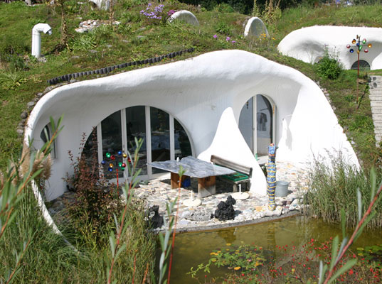 earth house, vetsch architektur, Lättenstrasse estate, grass covered house, grass roof, green roof, underground house, underground home, buried house, daylighting, green architecture, sprayed concrete, eco architecture, green design