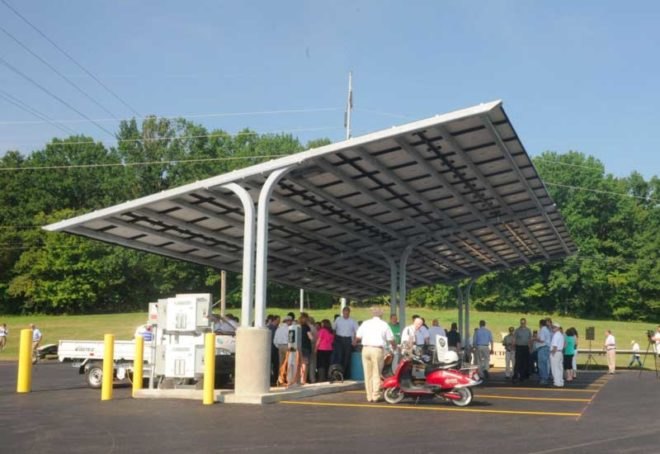 tennessee nissan leaf, tennessee ev charging, tennessee electric vehicle charging, charging your electric vehicle in tennessee, charging your ev in tennessee, pulaski tennessee ev charger, pulaski tennessee solar charging station, solar parking lot, solar ev charging station, solar electric vehicle charging station