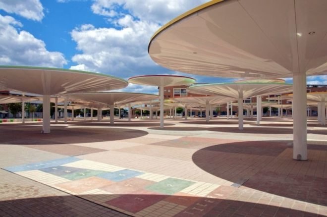 Spain, Cordoba, ParedesPino Arquitectos, Centro Abierto de Actividades Ciudadanas (CAAC), umbrellas, sun shades, solar umbrellas, public spaces, urban development, urban revitalization, public playgrounds, local markets spain