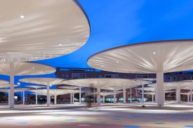 Spain, Cordoba, ParedesPino Arquitectos, Centro Abierto de Actividades Ciudadanas (CAAC), umbrellas, sun shades, solar umbrellas, public spaces, urban development, urban revitalization, public playgrounds, local markets spain