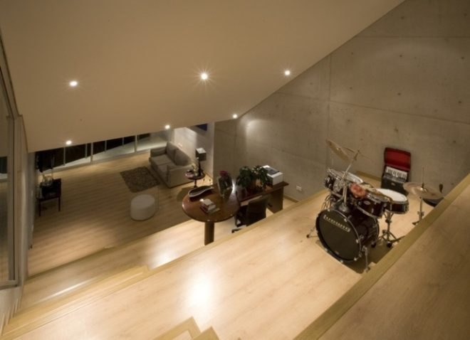 green roof Colombia, Mazzanti architects, Plan B, roof deck, Sopó Township Home, Bogotá green roof, Hillside architecture,