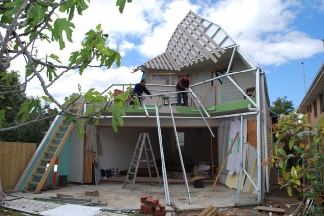 foyn-johanson house, harrison & white, australia, daylighting, reverse shadow casting, green design, sustainable architecture
