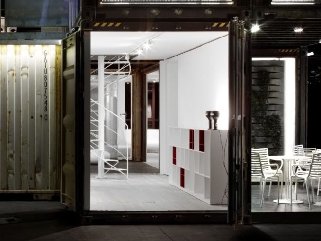 green frame house, green design, sustainable architecture, shipping containers, shipping container house