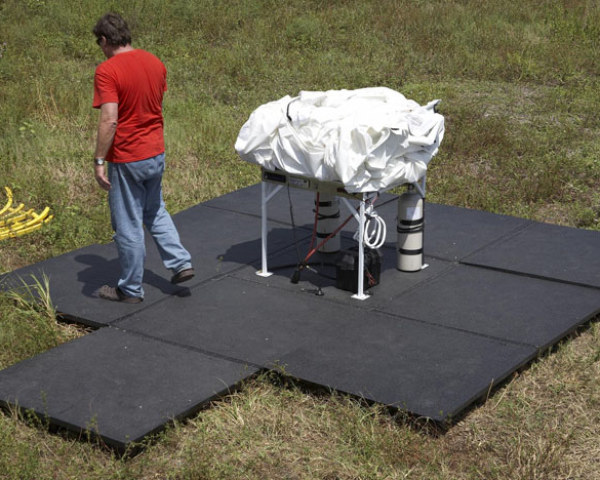 life cube, emergency shelter, disaster relief, humanitarian design, inflatable shelter, green design