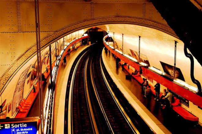paris low income housing, paris sustainable building, french sustainable building, sustainable heating system, subway heating system, parisian heating system, innovative heating system, green heating system, energy saving heating system, energy saving heat, sustainable heat system