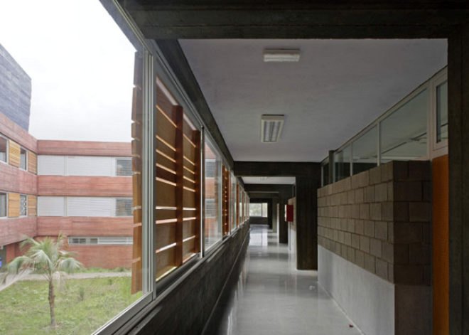 Rafael Arozarena Highschool, AMP Arquitectos, eco high school, spain, site sensitive design, green building, sustainable architecture