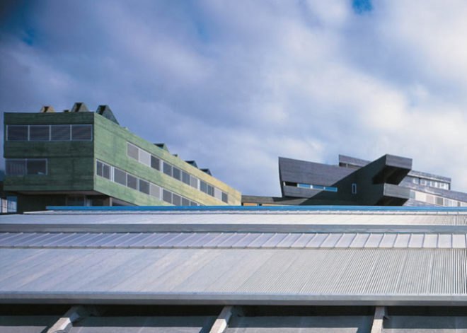Rafael Arozarena Highschool, AMP Arquitectos, eco high school, spain, site sensitive design, green building, sustainable architecture