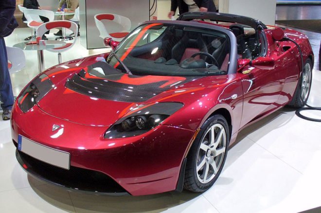 tesla battery, solar energy, home solar energy, home solar array, storing solar energy, storing solar power, storing renewable energy, renewable energy storage