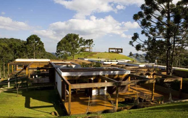 the grid house, casa grelha, sao paulo, brazil, modular housing, green roof, green building, sustainable architecture