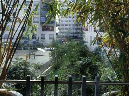 flower tower, Edouard François, green wall, vertical garden, green roof, green building, eco architecture, sustainable architecture, green architecture, green design, urban garden, urban green space, paris, france