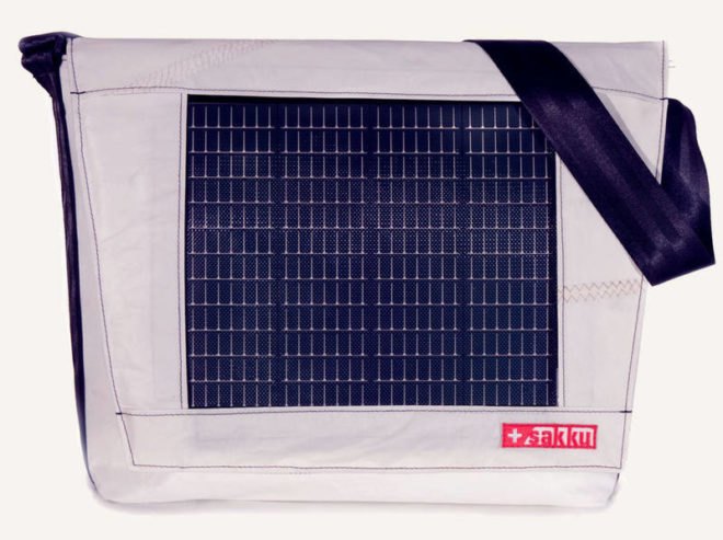 Solar bag, sakku, sakku traveler, back to school bags, green bags, renewable energy