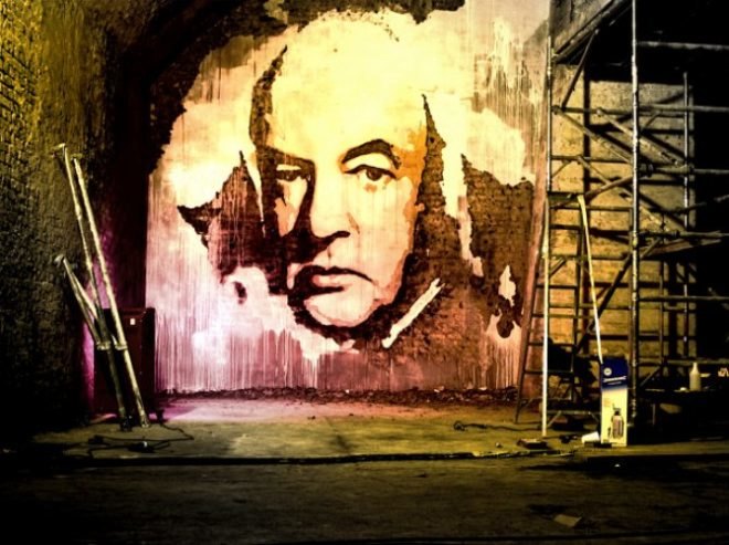 alexandre farto, street art, reverse graffiti, architectural sculpture, portrait series, art, green art, eco art,