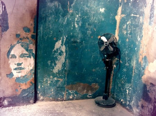 alexandre farto, street art, reverse graffiti, architectural sculpture, portrait series, art, green art, eco art,