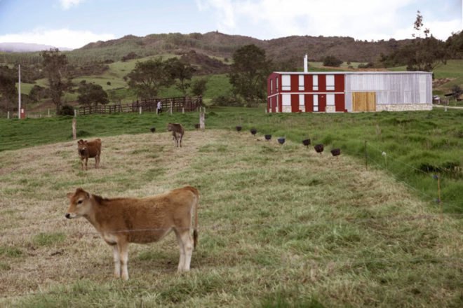 Barn house, hybrid barn, hybrid house, renovated barns, country house, farmhouse, live/work space, Colombia, countryside, Antonio Yemail, Michel Pineda, Oficina Informal, recycled oak wine barrels, reclaimed doors and furniture, stone