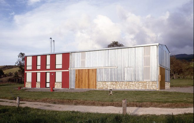 Barn house, hybrid barn, hybrid house, renovated barns, country house, farmhouse, live/work space, Colombia, countryside, Antonio Yemail, Michel Pineda, Oficina Informal, recycled oak wine barrels, reclaimed doors and furniture, stone