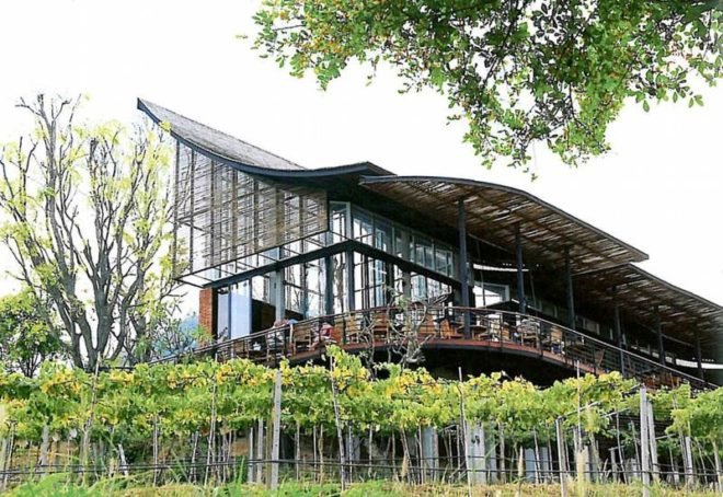 sala visitor centre, soh design studio, passive cooling, natural materials, green design, sustainable architecture, thailand