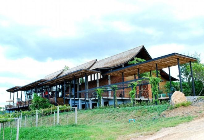 sala visitor centre, soh design studio, passive cooling, natural materials, green design, sustainable architecture, thailand