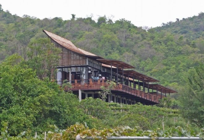sala visitor centre, soh design studio, passive cooling, natural materials, green design, sustainable architecture, thailand