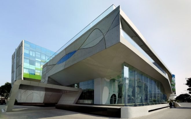 vivanta hotel, wow architects, warner wong design, luxury hotel, green roof, green building, sustainable architecture