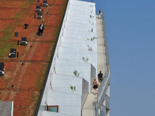 BIG, Bjarke Ingles Group, 8 House, Green apartment, green roof