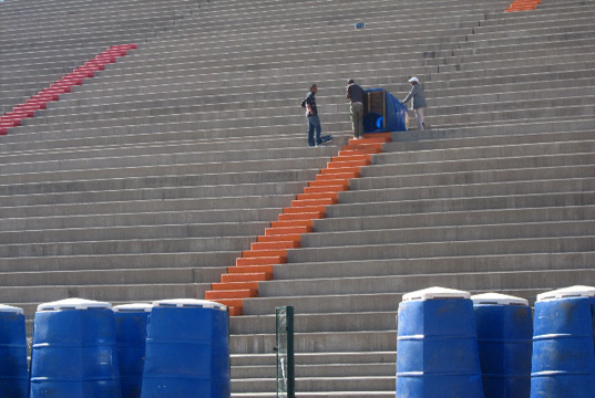 toylit, green art, eco art, art installation, port a potty, portable toilet, potty, stadium, upcycled, Millegomme, www.refunc.nl, africa, Jan Körbes, Thjeu Donders, Mmabatho Stadium