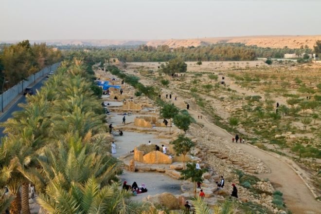 watershed management, desert water treatment, Riyadh park, Desert river, Jens Bodeker, Wadi Hanifa, Aga Khan Award, watershed restoration,