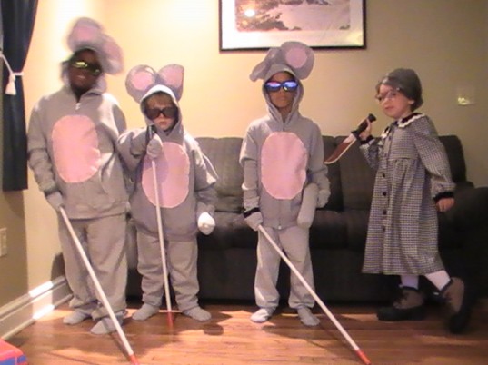 eco-friendly halloween costumes, green costume contest, green halloween, green halloween contest, green halloween tips, inhabitots costume contest, Inhabitots Green Halloween Costume Contest