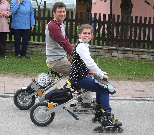 flyrad, inhabitat flyrad, thomas rank flyrad, electric unicycle, flyrad unicycle